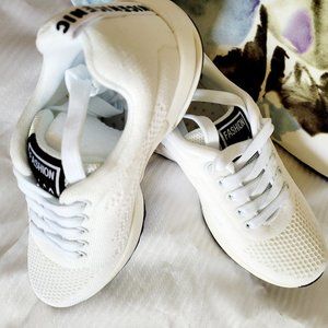 Women Lightweight Sneakers, Size 7, White w/BL.